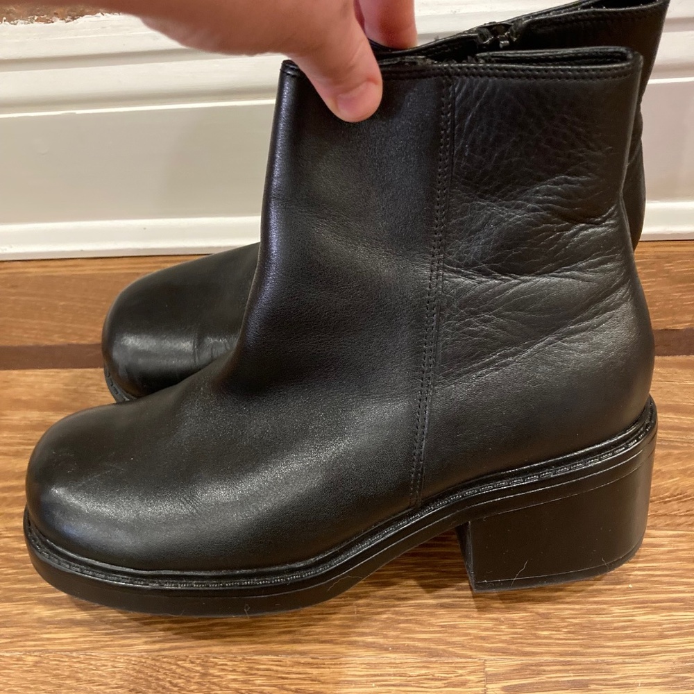Crossroads Black Leather Zip Ankle Boots Chunky Block Heel Y2K Women's 9M